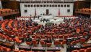 لفصل مؤيدي الأكراد.. أردوغان وقع قانونا يرفع الحصانة عن نواب البرلمان 