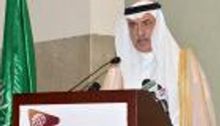 وزير المالية السعودي: لا ضريبة على تحويلات العمال الأجانب 