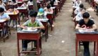 الصين تفرض 7 سنوات سجن على 