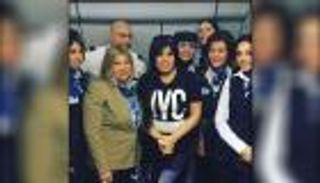 بالصور.. فيفي عبده تهرب من مقلب هاني رمزي على مصر للطيران