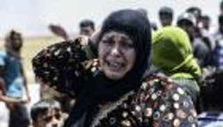 "حزب الله".. يد إيران "الطائفية" تعبث بالمنطقة العربية