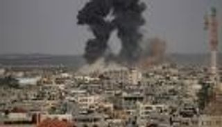 الاحتلال يقصف شرق غزة.. والمقاومة: يجرنا للحرب
