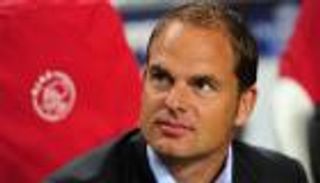 فرانك دي بوير يتطلع لقيادة إيفرتون أو فالنسيا