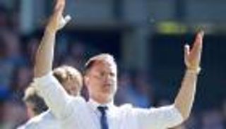 صحف هولندا تتعجب من 