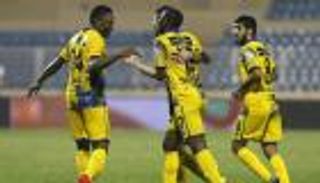 التعاون السعودي ينافس على المربع الذهبي بـ10 ساعات ألماس