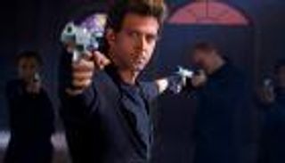 إصابة هيرثيك روشان خلال تصوير مشهد عنيف لفيلمه الجديد