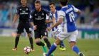 جماهير سوسييداد تخلد ذكرى ضحية الشرطة الإنجليزية