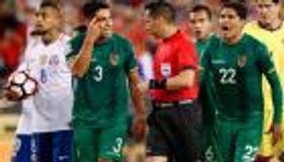 نصف منتخبات كوبا أمريكا تتلقى بطاقات حمراء