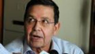 رئيس هندوراس السابق يقر بأخطائه في فضيحة فساد الفيفا