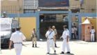 حبس 9 شرطيين مصريين بتهمة تعذيب مواطن حتى الموت