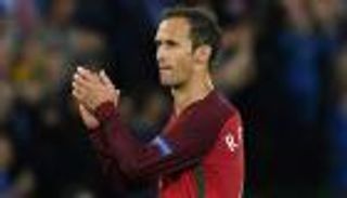 البرتغالي ريكاردو كارفاليو يفكر في الاعتزال