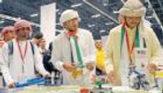 الإمارات تشارك بـ18 فريقًا بمنافسات الروبوت العالمي في قطر
