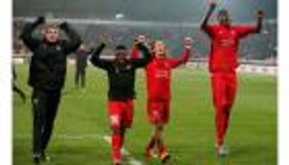 بالفيديو.. احتفالات فوز ميتلاند التاريخي على يونايتد