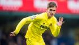 رسميا.. برشلونة يستعيد سواريز من فياريال