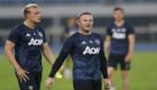 مباراة تكريم روني تدخل تاريخ