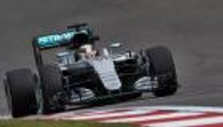 مرسيدس تفرض سيطرتها على تجارب روسيا الأولى