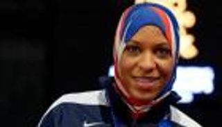 أول محجبة تمثل أمريكا في الأولمبياد: ترامب "فاشي"