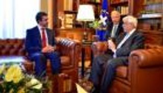 عبدالله بن زايد يبحث في اليونان علاقات التعاون بين البلدين