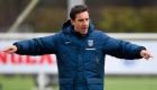 نيفيل: أداء فالنسيا كان محبطًا للغاية