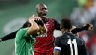 الأهلي والوحدة يتأهلان لنهائي الكأس الإماراتي