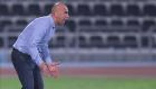 شغب حسام حسن يحرمه من قيادة المصري أمام الزمالك