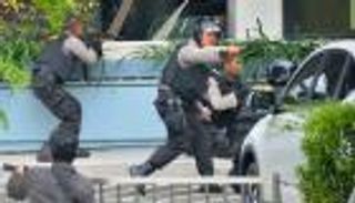 إندونيسيا تعتقل مشتبها بهم في هجوم جاكرتا وتغلق مواقع متشددة