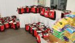 الهلال الأحمر بمدينة العين ينفذ مبادرة "كسوة الشتاء" 