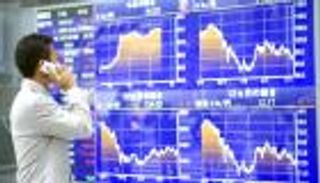 مؤشر نيكي الياباني يهوي لأدنى مستوى في 14 شهرا 