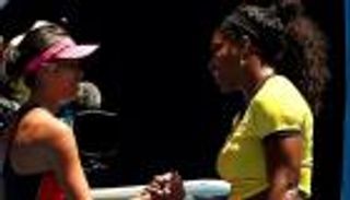 سيرينا ويليامز تتأهل بسهولة إلى ثالث أدوار استراليا للتنس