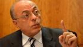 وفاة سيف اليزل.. رئيس ائتلاف الأغلبية في البرلمان المصري