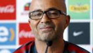 سامباولي: بطولات أشبيلية تحملني المسؤولية