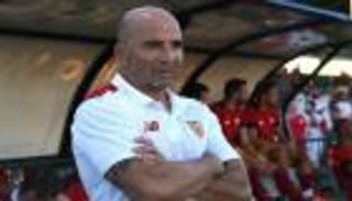 مدرب إشبيلية يخشى تغيير أسلوب اللعب 