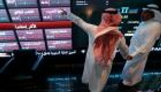 أسعار النفط تهبط بالمؤشر السعودي دون 6200 نقطة 