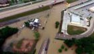 أمريكا: مدارس هيوستون تتحدى السيول وتعلن استئناف الدراسة