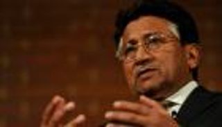 مشرف يغادر باكستان بعد رفع الحظر على سفره