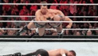 ذا ميز يحتفظ ببطولة الإنتركونتيننتال بعد الفوز في نزال رباعي