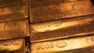 الذهب يهبط مع صعود الدولار 