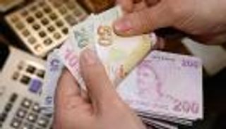 الليرة التركية تدفع فاتورة "الطوارئ".. وتهوي مجدداً 