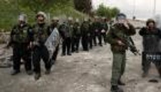 الاحتلال يمنع عائلات 6 أسرى من زيارة أبنائها