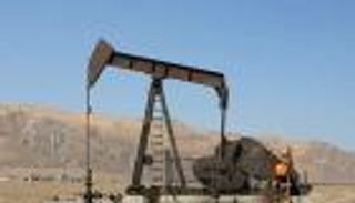 النفط يرتفع للمرة الأولى في 8 أيام بعد انخفاض المخزون الأمريكي