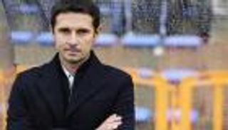 مدرب أستون فيلا: اللاعبون يرفضون التعاقد معنا