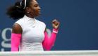 سيرينا محطمة الأرقام القياسية في دور الثمانية لأمريكا المفتوحة