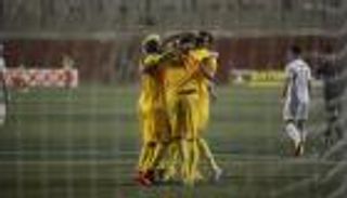 منتخب زامبيا يقترب من خطف مدرب الساورة الجزائري‎