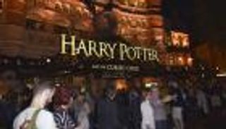 بالصور.. مسرحية 