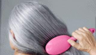 8 طرق تخلصك من الشيب.. السابعة أغربها