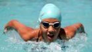 سباحة استرالية تقاطع 