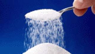 أمراض يسببها الإفراط في تناول السكر.. لن تصدقوا