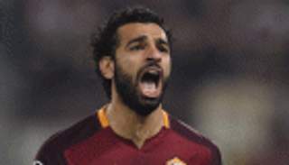 في أول رد فعل رسمي.. روما يصف شائعات رحيل صلاح بـ"القمامة"