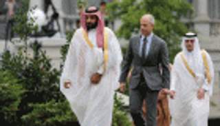 ولي ولي العهد السعودي يجري محادثات مع أوباما