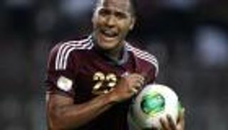 بالفيديو.. فنزويلا تحرج أوروجواي بهدف رائع